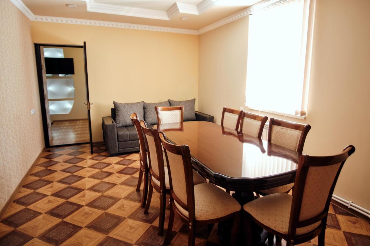 Ro Metro Apart otel Gümrü Dış mekan fotoğraf